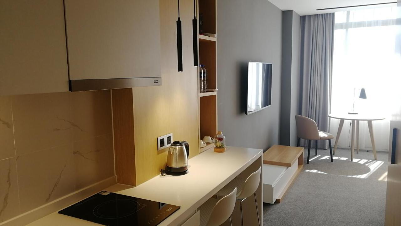 Ln Residence Changdi - New Aiqun Building - Canton Fair Free Shuttle Bus During Canton Fair Period Eksteriør bilde