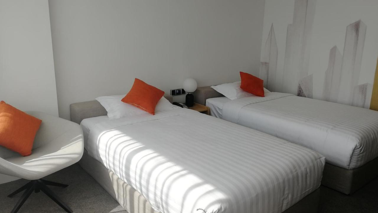 Ln Residence Changdi - New Aiqun Building - Canton Fair Free Shuttle Bus During Canton Fair Period Eksteriør bilde